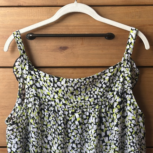 NWOT! Avenue Print Camisole Ruffle Tank / 18/20 - Picture 10 of 16